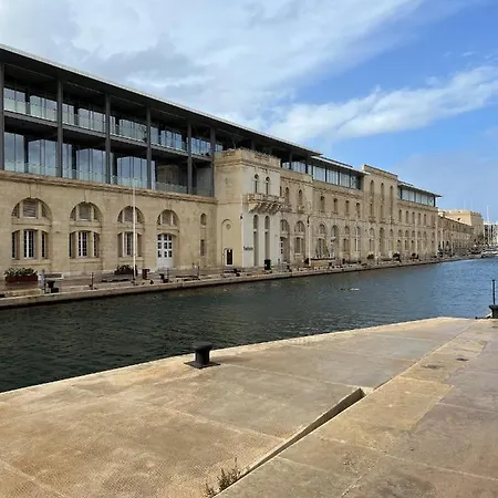 Pied A Terre Cospicua