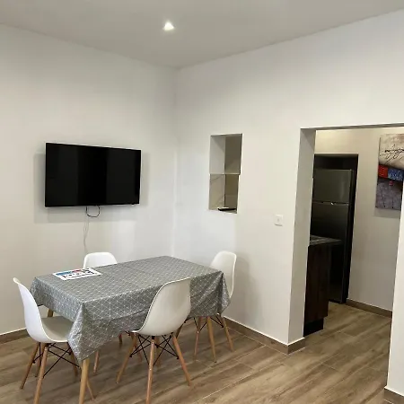 Pied A Terre